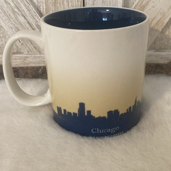 Starbucks 2009 Chicago Collector Series Coffee Mug 16oz. - Picture 3 of 5